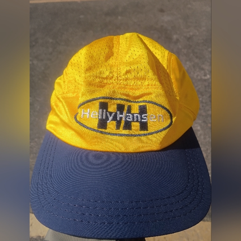 Vintage Helly Hansen 5 panel hat